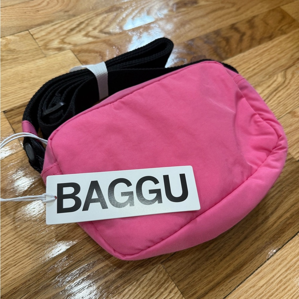 BAGGU Camera Crossbody - Azalea Pink NWT
